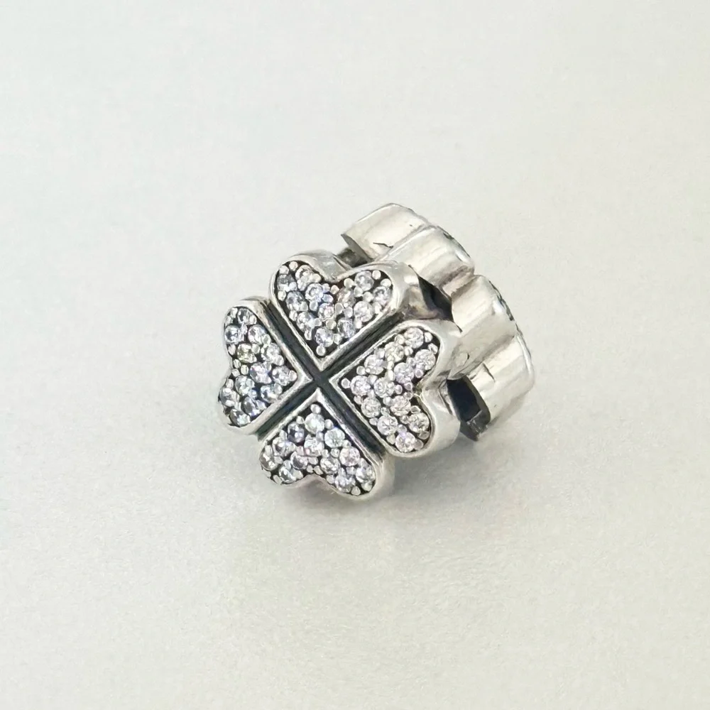 Pandora Petals Of Love Clear CZ Sparkly Flower Heart Rare Retired Clip Charm